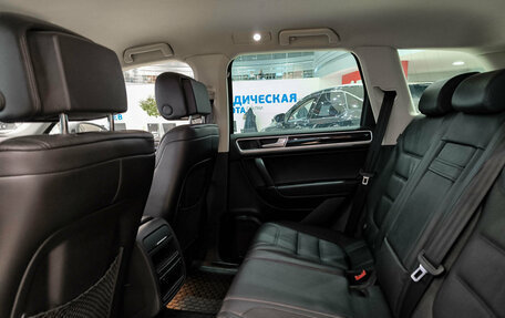 Volkswagen Touareg III, 2016 год, 2 750 000 рублей, 16 фотография