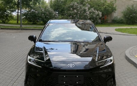 Toyota Camry, 2026 год, 3 950 000 рублей, 2 фотография