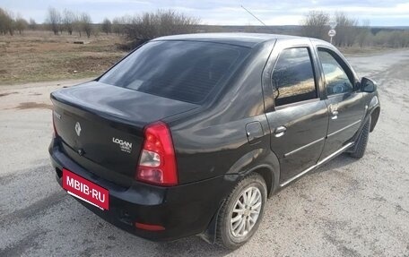 Renault Logan I, 2010 год, 300 000 рублей, 4 фотография