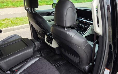 KIA Carnival, 2022 год, 4 600 000 рублей, 15 фотография