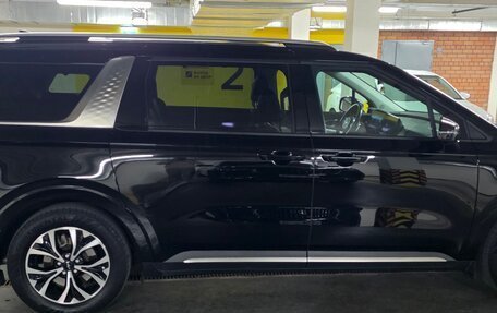 KIA Carnival, 2022 год, 4 600 000 рублей, 29 фотография