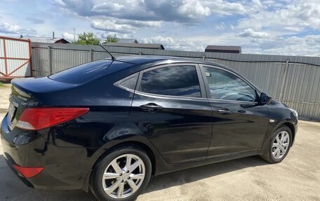 Hyundai Solaris II рестайлинг, 2014 год, 800 000 рублей, 4 фотография