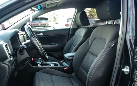 KIA Sportage IV рестайлинг, 2018 год, 1 949 000 рублей, 7 фотография