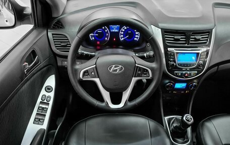 Hyundai Solaris II рестайлинг, 2012 год, 629 000 рублей, 10 фотография