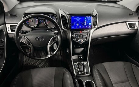 Hyundai i30 II рестайлинг, 2012 год, 749 900 рублей, 10 фотография