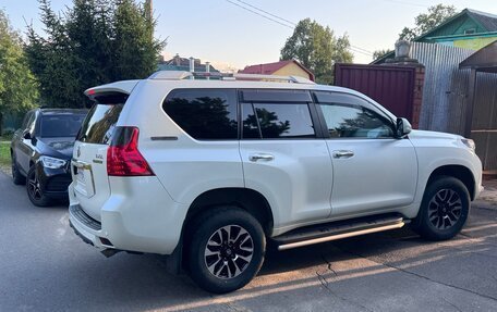Toyota Land Cruiser Prado 150 рестайлинг 2, 2012 год, 3 500 000 рублей, 14 фотография