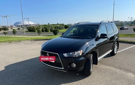 Mitsubishi Outlander III рестайлинг 3, 2011 год, 980 000 рублей, 14 фотография