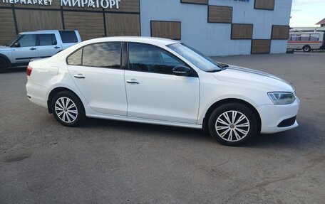 Volkswagen Jetta VI, 2012 год, 850 000 рублей, 11 фотография