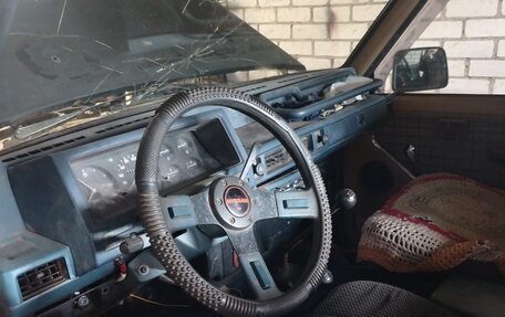 Nissan Patrol, 1988 год, 200 000 рублей, 3 фотография
