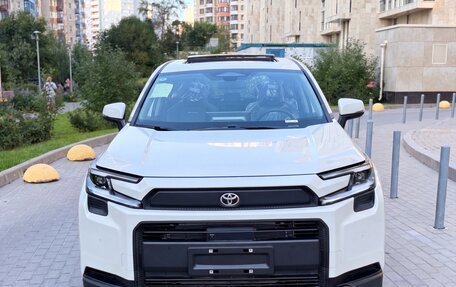 Toyota RAV4, 2026 год, 4 030 000 рублей, 2 фотография