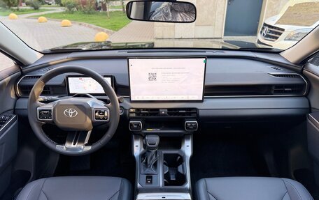 Toyota RAV4, 2026 год, 4 030 000 рублей, 18 фотография