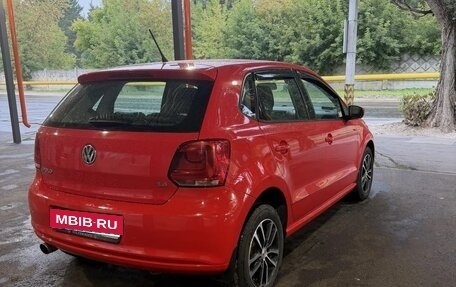 Volkswagen Polo VI (EU Market), 2011 год, 650 000 рублей, 2 фотография