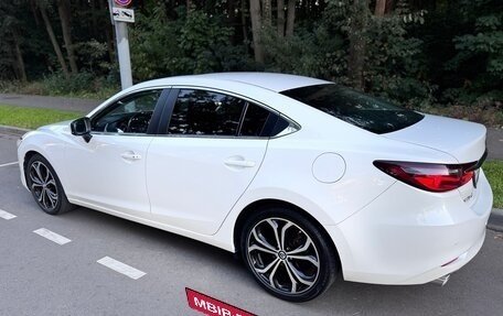 Mazda 6, 2019 год, 2 400 000 рублей, 3 фотография