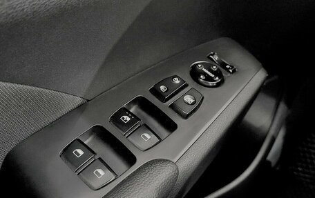 Hyundai Solaris II рестайлинг, 2017 год, 1 090 000 рублей, 10 фотография