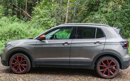 Volkswagen T-Cross I, 2021 год, 1 640 000 рублей, 6 фотография