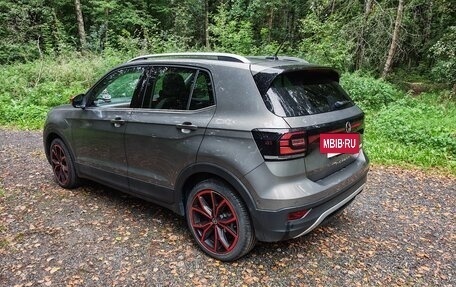 Volkswagen T-Cross I, 2021 год, 1 640 000 рублей, 5 фотография