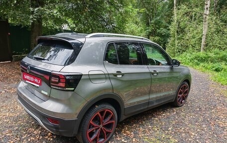 Volkswagen T-Cross I, 2021 год, 1 640 000 рублей, 3 фотография