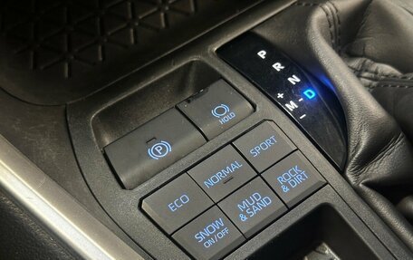 Toyota RAV4, 2021 год, 3 100 000 рублей, 10 фотография