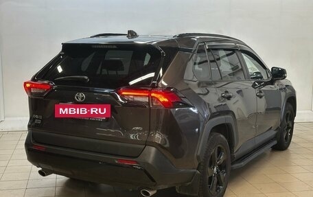 Toyota RAV4, 2021 год, 3 100 000 рублей, 4 фотография