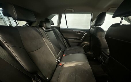 Toyota RAV4, 2021 год, 3 100 000 рублей, 15 фотография