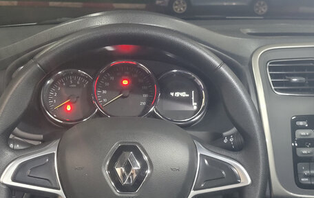 Renault Logan II, 2021 год, 1 200 000 рублей, 9 фотография