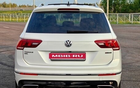 Volkswagen Tiguan II, 2021 год, 2 990 000 рублей, 3 фотография