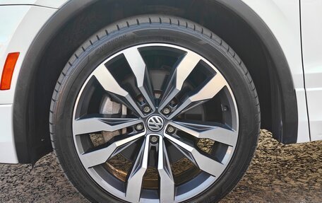 Volkswagen Tiguan II, 2021 год, 2 990 000 рублей, 34 фотография