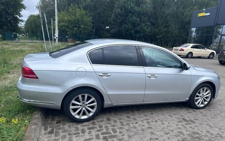 Volkswagen Passat B7, 2011 год, 950 000 рублей, 4 фотография