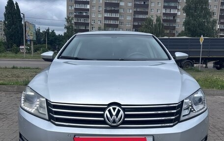 Volkswagen Passat B7, 2011 год, 950 000 рублей, 2 фотография