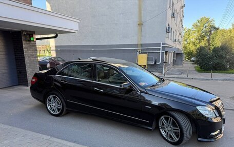 Mercedes-Benz E-Класс, 2012 год, 1 999 000 рублей, 5 фотография