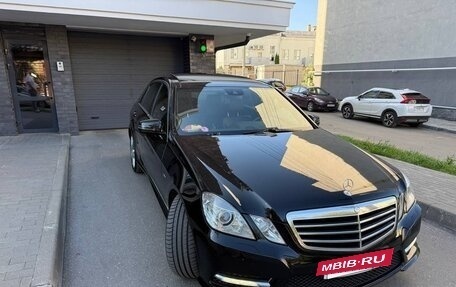Mercedes-Benz E-Класс, 2012 год, 1 999 000 рублей, 3 фотография