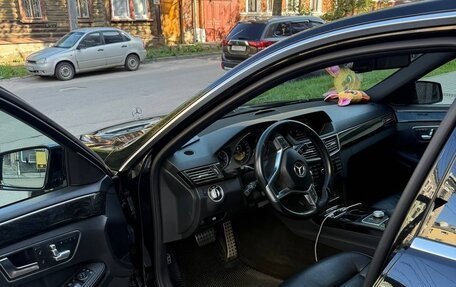 Mercedes-Benz E-Класс, 2012 год, 1 999 000 рублей, 10 фотография