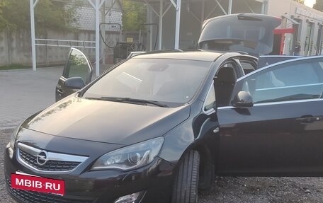 Opel Astra J, 2010 год, 750 000 рублей, 15 фотография