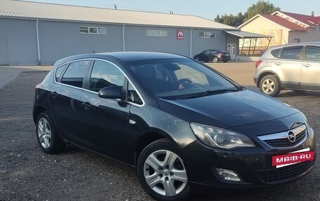 Opel Astra J, 2010 год, 750 000 рублей, 38 фотография