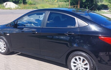 Hyundai Solaris II рестайлинг, 2014 год, 685 000 рублей, 4 фотография