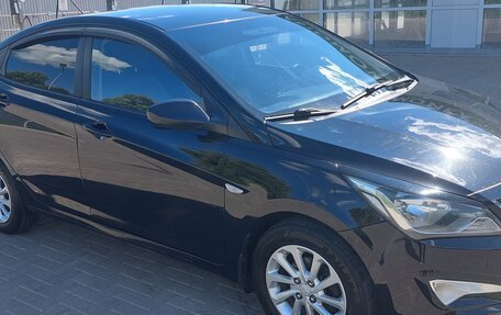 Hyundai Solaris II рестайлинг, 2014 год, 685 000 рублей, 3 фотография