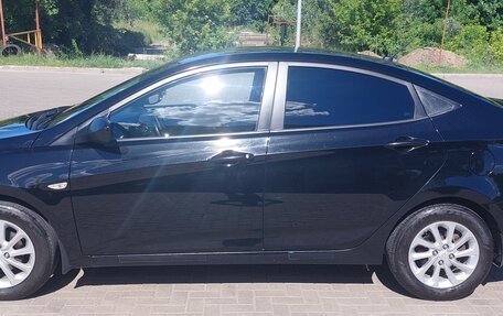 Hyundai Solaris II рестайлинг, 2014 год, 685 000 рублей, 5 фотография