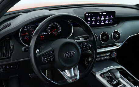 KIA Stinger I, 2021 год, 3 350 000 рублей, 15 фотография