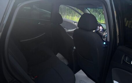 Hyundai Solaris II рестайлинг, 2011 год, 750 000 рублей, 12 фотография