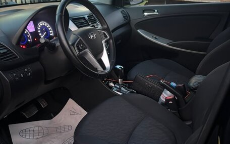 Hyundai Solaris II рестайлинг, 2011 год, 750 000 рублей, 9 фотография