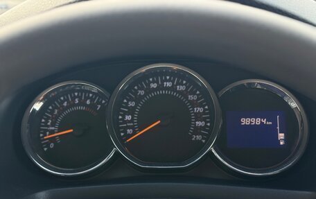 Renault Sandero II рестайлинг, 2017 год, 799 000 рублей, 21 фотография