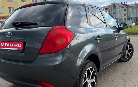 KIA cee'd I рестайлинг, 2009 год, 550 000 рублей, 21 фотография