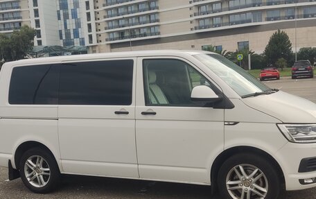 Volkswagen Caravelle T5, 2013 год, 1 800 000 рублей, 2 фотография