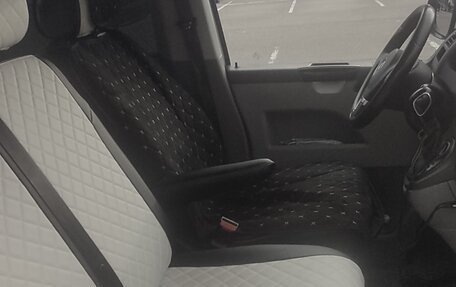 Volkswagen Caravelle T5, 2013 год, 1 800 000 рублей, 9 фотография