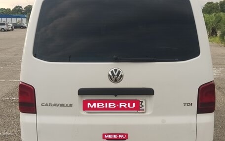 Volkswagen Caravelle T5, 2013 год, 1 800 000 рублей, 4 фотография