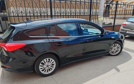 Ford Focus IV, 2019 год, 1 390 000 рублей, 2 фотография