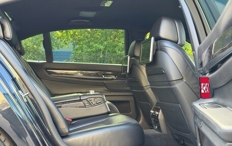 BMW 7 серия, 2013 год, 1 600 000 рублей, 31 фотография
