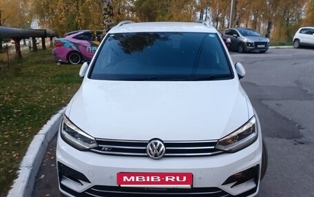 Volkswagen Touran III, 2020 год, 2 230 000 рублей, 4 фотография