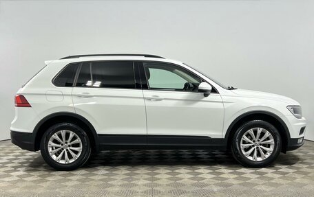 Volkswagen Tiguan II, 2017 год, 1 835 200 рублей, 5 фотография