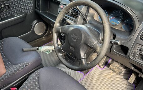 Nissan Cube II, 1999 год, 180 000 рублей, 7 фотография